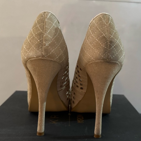 Luxury Rebel Suede Heels - Picture 5 of 5